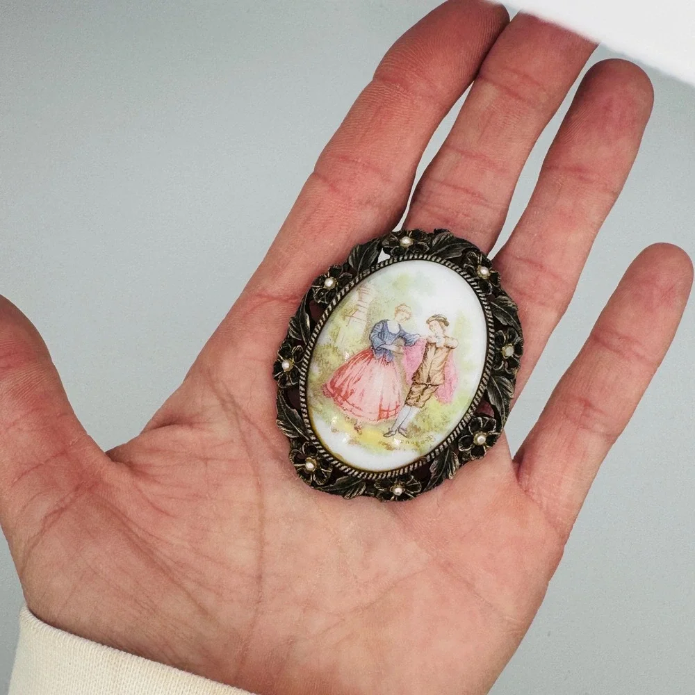 N/A vintage oval